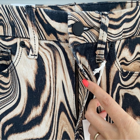 Good American Good Classic Print High Waist
Ankle Crop Jeans Natural Swirl 24 - Picture 9 of 16